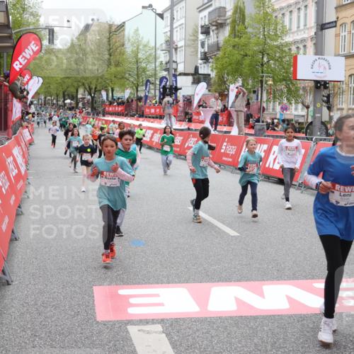 25.04.2026 - Das Zehntel Strokosch-Dieckow http://msf.ph/oto/9630922 25.04.2026 11:05:07 Ziel 6346, 6368, 6793, 6794, 6808, 7032, 7348, 7352, 7450, 7458, 7470, 7499, 7515, 7817, 7847 meine-sportfotos.de