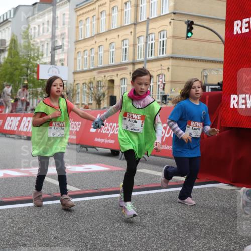 25.04.2026 - Das Zehntel Strokosch-Dieckow http://msf.ph/oto/9630926 25.04.2026 09:03:47 Ziel 1166, 1345, 1393, 1400, 2846, 2919, 2922, 3165, 3331 meine-sportfotos.de