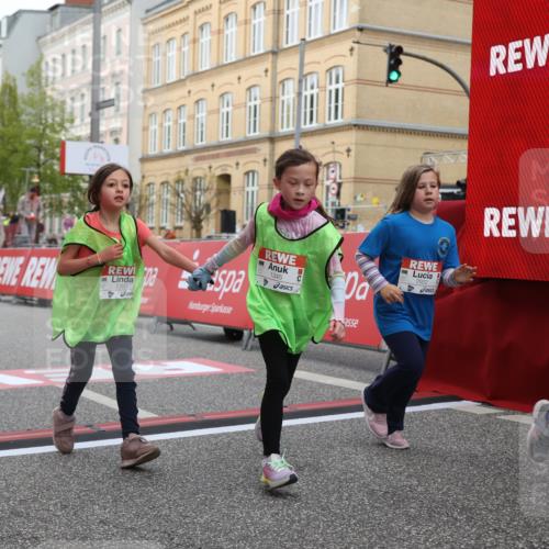 25.04.2026 - Das Zehntel Strokosch-Dieckow http://msf.ph/oto/9630932 25.04.2026 09:03:47 Ziel 1166, 1345, 1393, 1400, 2846, 2919, 2922, 3165, 3331 meine-sportfotos.de