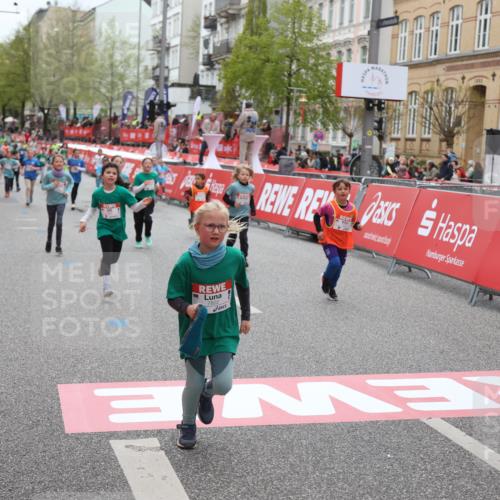 25.04.2026 - Das Zehntel Strokosch-Dieckow http://msf.ph/oto/9630945 25.04.2026 11:04:59 Ziel 5020, 5028, 5335, 5337, 5349, 5615, 5625, 5908, 6459, 6463, 6468, 6472, 6789, 6959, 7063, 7279, 7287, 7290, 7352, 7437, 7462, 7768, 7822, 7864, 7991, 7992, 7995 meine-sportfotos.de