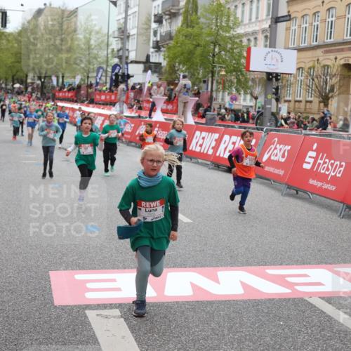 25.04.2026 - Das Zehntel Strokosch-Dieckow http://msf.ph/oto/9630947 25.04.2026 11:04:59 Ziel 5020, 5028, 5335, 5337, 5349, 5615, 5625, 5908, 6459, 6463, 6468, 6472, 6789, 6959, 7063, 7279, 7287, 7290, 7352, 7437, 7462, 7768, 7822, 7864, 7991, 7992, 7995 meine-sportfotos.de