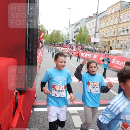 25.04.2026 - Das Zehntel Strokosch-Dieckow http://msf.ph/oto/9630954 25.04.2026 11:04:57 Ziel 5020, 5028, 5335, 5337, 5349, 5536, 5552, 5610, 5615, 5625, 5908, 6459, 6463, 6468, 6472, 6789, 6959, 7041, 7063, 7279, 7287, 7290, 7437, 7462, 7768, 7822, 7991, 7992, 7995 meine-sportfotos.de