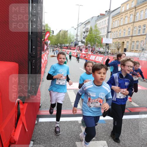 25.04.2026 - Das Zehntel Strokosch-Dieckow http://msf.ph/oto/9630960 25.04.2026 11:04:57 Ziel 5020, 5028, 5335, 5337, 5349, 5536, 5552, 5610, 5615, 5625, 5908, 6459, 6463, 6468, 6472, 6789, 6959, 7041, 7063, 7279, 7287, 7290, 7437, 7462, 7768, 7822, 7991, 7992, 7995 meine-sportfotos.de