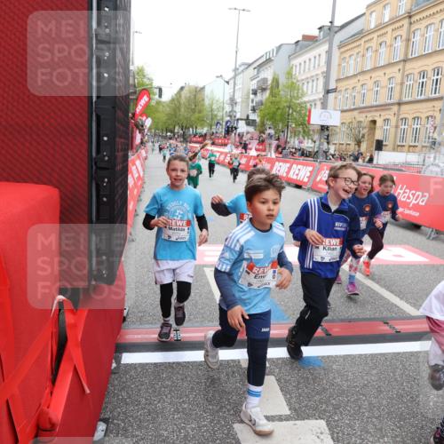 25.04.2026 - Das Zehntel Strokosch-Dieckow http://msf.ph/oto/9630965 25.04.2026 11:04:57 Ziel 5020, 5028, 5335, 5337, 5349, 5536, 5552, 5610, 5615, 5625, 5908, 6459, 6463, 6468, 6472, 6789, 6959, 7041, 7063, 7279, 7287, 7290, 7437, 7462, 7768, 7822, 7991, 7992, 7995 meine-sportfotos.de