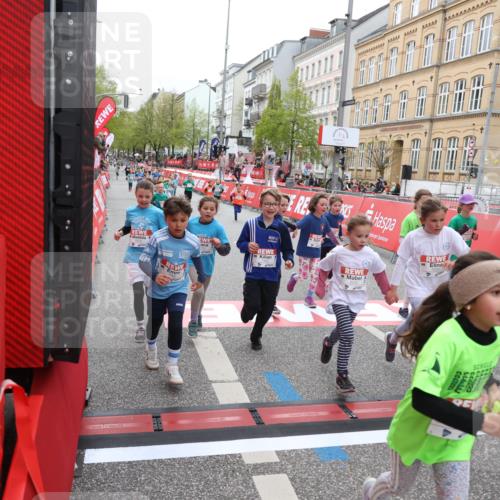 25.04.2026 - Das Zehntel Strokosch-Dieckow http://msf.ph/oto/9630972 25.04.2026 11:04:56 Ziel 5020, 5028, 5335, 5337, 5349, 5536, 5542, 5552, 5610, 5615, 5625, 5908, 6459, 6463, 6468, 6472, 6789, 6959, 7041, 7063, 7279, 7287, 7290, 7437, 7462, 7768, 7991, 7992, 7995 meine-sportfotos.de