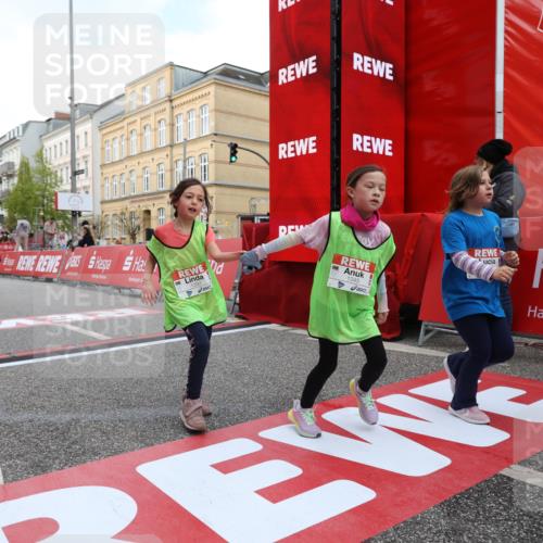 25.04.2026 - Das Zehntel Strokosch-Dieckow http://msf.ph/oto/9630986 25.04.2026 09:03:48 Ziel 1166, 1345, 1393, 1400, 2846, 2919, 2922, 3165, 3331, 3448 meine-sportfotos.de