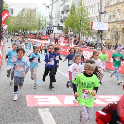25.04.2026 - Das Zehntel Strokosch-Dieckow http://msf.ph/oto/9630990 25.04.2026 11:04:55 Ziel 5020, 5028, 5335, 5337, 5349, 5536, 5542, 5552, 5610, 5625, 5908, 6459, 6463, 6468, 6472, 6789, 6959, 7041, 7063, 7279, 7287, 7290, 7437, 7462, 7768, 7991, 7992, 7995 meine-sportfotos.de