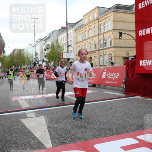 25.04.2026 - Das Zehntel Strokosch-Dieckow http://msf.ph/oto/9630996 25.04.2026 09:03:50 Ziel 1058, 1345, 1393, 1400, 2846, 2919, 2922, 3004, 3036, 3165, 3331, 3448 meine-sportfotos.de