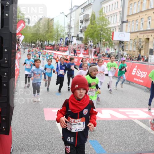 25.04.2026 - Das Zehntel Strokosch-Dieckow http://msf.ph/oto/9630997 25.04.2026 11:04:55 Ziel 5020, 5028, 5335, 5337, 5349, 5536, 5542, 5552, 5610, 5625, 5908, 6459, 6463, 6468, 6472, 6789, 6959, 7041, 7063, 7279, 7287, 7290, 7437, 7462, 7768, 7991, 7992, 7995 meine-sportfotos.de