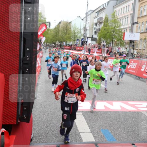 25.04.2026 - Das Zehntel Strokosch-Dieckow http://msf.ph/oto/9631000 25.04.2026 11:04:54 Ziel 5020, 5028, 5536, 5542, 5552, 5610, 5625, 5908, 6459, 6463, 6468, 6789, 6959, 7041, 7063, 7279, 7287, 7290, 7437, 7462, 7768, 7991, 7992, 7995 meine-sportfotos.de