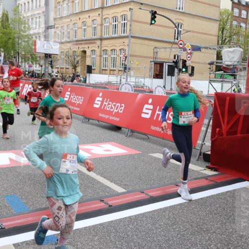 25.04.2026 - Das Zehntel Strokosch-Dieckow http://msf.ph/oto/9631011 25.04.2026 11:04:19 Ziel 5052, 5053, 5111, 5115, 5184, 5186, 5215, 5217, 5410, 5423, 5440, 5914, 5915, 5998, 6030, 6315, 6457, 6479, 6607, 6887, 7269, 7600, 7609, 7979, 7980 meine-sportfotos.de