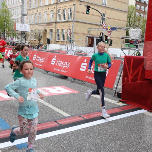 25.04.2026 - Das Zehntel Strokosch-Dieckow http://msf.ph/oto/9631036 25.04.2026 11:04:19 Ziel 5052, 5053, 5111, 5115, 5184, 5186, 5215, 5217, 5410, 5423, 5440, 5914, 5915, 5998, 6030, 6315, 6457, 6479, 6607, 6887, 7269, 7600, 7609, 7979, 7980 meine-sportfotos.de