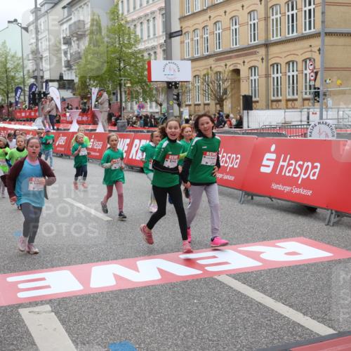 25.04.2026 - Das Zehntel Strokosch-Dieckow http://msf.ph/oto/9631042 25.04.2026 11:04:51 Ziel 5536, 5542, 5552, 5610, 5625, 5908, 6459, 6463, 6468, 6704, 6879, 7041, 7084, 7995 meine-sportfotos.de