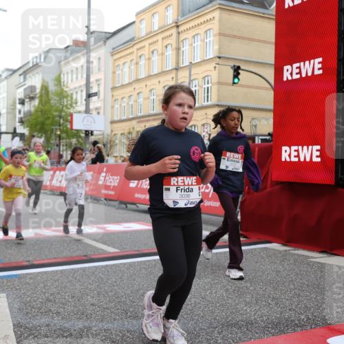 25.04.2026 - Das Zehntel Strokosch-Dieckow http://msf.ph/oto/9631053 25.04.2026 09:03:52 Ziel 1058, 1345, 1393, 1400, 2695, 2846, 2919, 2922, 3004, 3036, 3218, 3235, 3448, 3457 meine-sportfotos.de