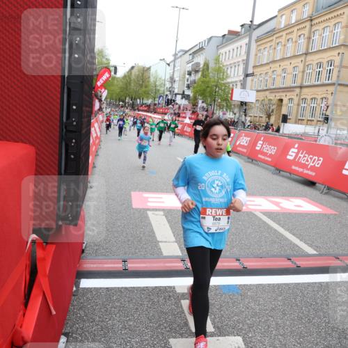 25.04.2026 - Das Zehntel Strokosch-Dieckow http://msf.ph/oto/9631069 25.04.2026 11:04:48 Ziel 5533, 5542, 5599, 5603, 6704, 6792, 6804, 6879, 7021, 7023, 7069, 7084, 7472 meine-sportfotos.de