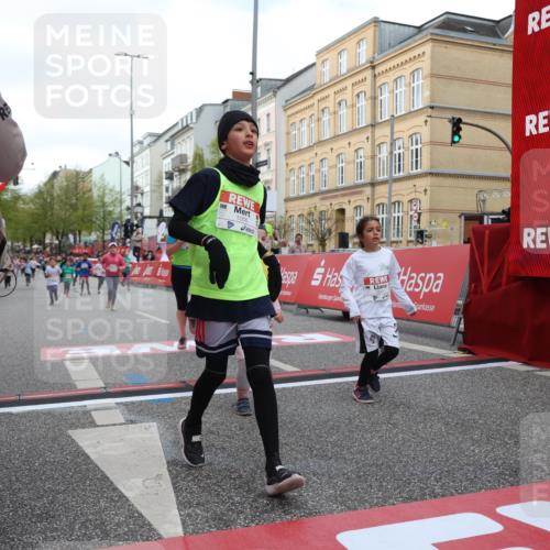 25.04.2026 - Das Zehntel Strokosch-Dieckow http://msf.ph/oto/9631075 25.04.2026 09:03:54 Ziel 1058, 2695, 2846, 3004, 3036, 3218, 3235, 3448, 3457 meine-sportfotos.de