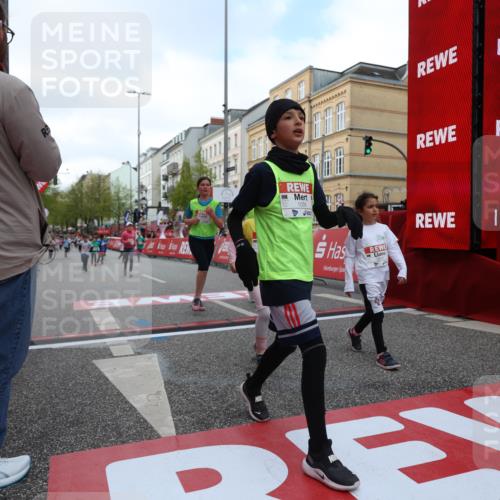 25.04.2026 - Das Zehntel Strokosch-Dieckow http://msf.ph/oto/9631085 25.04.2026 09:03:54 Ziel 1058, 2695, 2846, 3004, 3036, 3218, 3235, 3448, 3457 meine-sportfotos.de