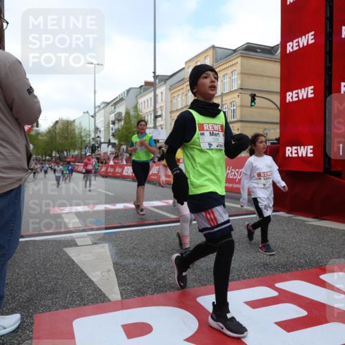 25.04.2026 - Das Zehntel Strokosch-Dieckow http://msf.ph/oto/9631090 25.04.2026 09:03:54 Ziel 1058, 2695, 2846, 3004, 3036, 3218, 3235, 3448, 3457 meine-sportfotos.de