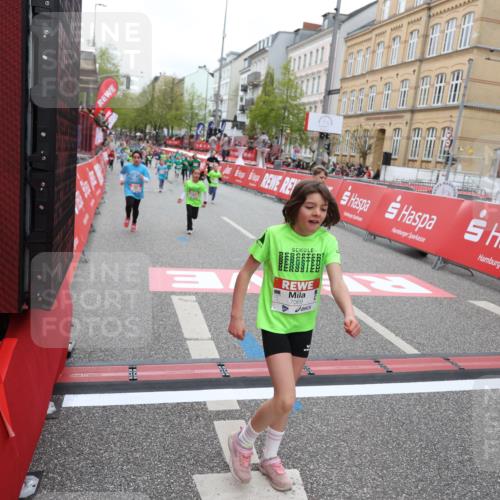 25.04.2026 - Das Zehntel Strokosch-Dieckow http://msf.ph/oto/9631104 25.04.2026 11:04:45 Ziel 5398, 5533, 5593, 5599, 5603, 5613, 5662, 6486, 6494, 6704, 6792, 6804, 6879, 6948, 7021, 7023, 7034, 7039, 7043, 7044, 7069, 7084, 7472 meine-sportfotos.de