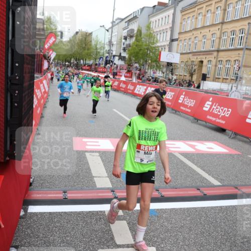 25.04.2026 - Das Zehntel Strokosch-Dieckow http://msf.ph/oto/9631107 25.04.2026 11:04:45 Ziel 5398, 5533, 5593, 5599, 5603, 5613, 5662, 6486, 6494, 6704, 6792, 6804, 6879, 6948, 7021, 7023, 7034, 7039, 7043, 7044, 7069, 7084, 7472 meine-sportfotos.de
