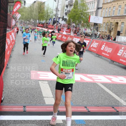 25.04.2026 - Das Zehntel Strokosch-Dieckow http://msf.ph/oto/9631110 25.04.2026 11:04:45 Ziel 5398, 5533, 5593, 5599, 5603, 5613, 5662, 6486, 6494, 6704, 6792, 6804, 6879, 6948, 7021, 7023, 7034, 7039, 7043, 7044, 7069, 7084, 7472 meine-sportfotos.de