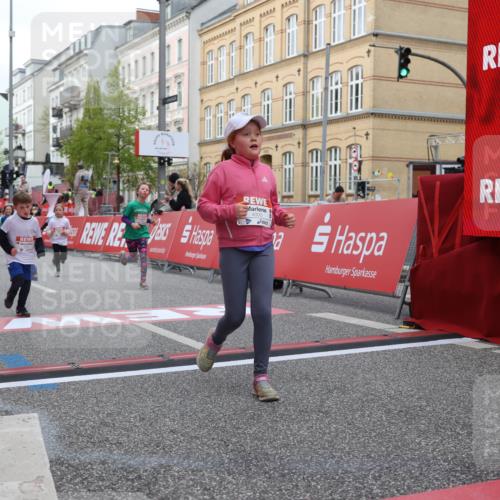 25.04.2026 - Das Zehntel Strokosch-Dieckow http://msf.ph/oto/9631128 25.04.2026 09:03:58 Ziel 1058, 2356, 2374, 2456, 2695, 3004, 3218, 3235, 3441, 3457, 4000 meine-sportfotos.de