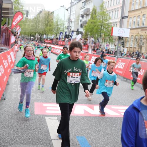 25.04.2026 - Das Zehntel Strokosch-Dieckow http://msf.ph/oto/9631145 25.04.2026 11:04:41 Ziel 5328, 5331, 5346, 5348, 5398, 5533, 5593, 5599, 5603, 5613, 5662, 6486, 6494, 6792, 6804, 6948, 7021, 7023, 7034, 7039, 7043, 7044, 7472 meine-sportfotos.de