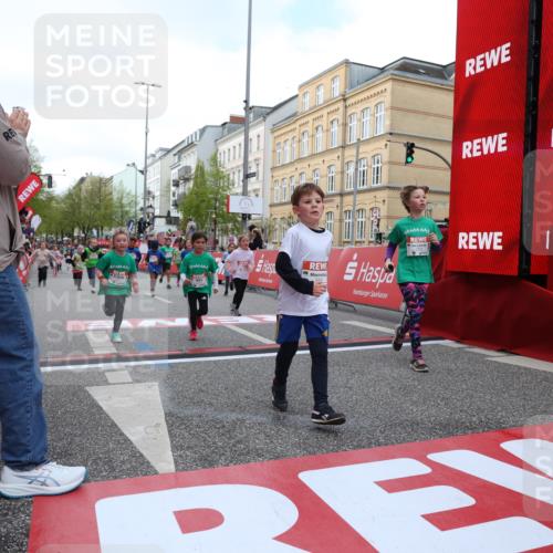 25.04.2026 - Das Zehntel Strokosch-Dieckow http://msf.ph/oto/9631161 25.04.2026 09:04:00 Ziel 1172, 2119, 2356, 2374, 2456, 3235, 3441, 3682, 4000 meine-sportfotos.de