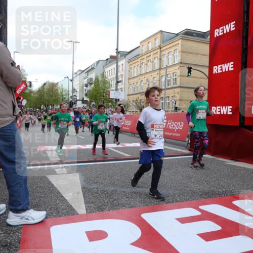 25.04.2026 - Das Zehntel Strokosch-Dieckow http://msf.ph/oto/9631165 25.04.2026 09:04:00 Ziel 1172, 2119, 2356, 2374, 2456, 3235, 3441, 3682, 4000 meine-sportfotos.de