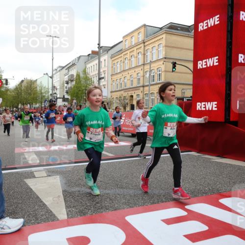25.04.2026 - Das Zehntel Strokosch-Dieckow http://msf.ph/oto/9631169 25.04.2026 09:04:01 Ziel 1172, 2119, 2122, 2126, 2356, 2374, 2456, 3268, 3441, 3682, 4000 meine-sportfotos.de
