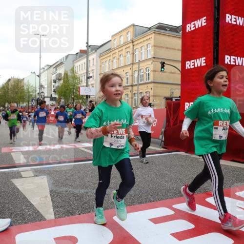 25.04.2026 - Das Zehntel Strokosch-Dieckow http://msf.ph/oto/9631172 25.04.2026 09:04:01 Ziel 1172, 2119, 2122, 2126, 2356, 2374, 2456, 3268, 3441, 3682, 4000 meine-sportfotos.de