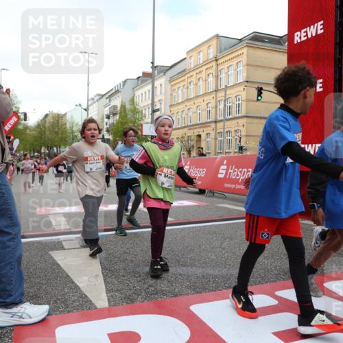 25.04.2026 - Das Zehntel Strokosch-Dieckow http://msf.ph/oto/9631192 25.04.2026 09:04:05 Ziel 1107, 1168, 1169, 1172, 2114, 2119, 2122, 2126, 2356, 2374, 2456, 2503, 3022, 3266, 3268, 3295, 3441, 3682 meine-sportfotos.de
