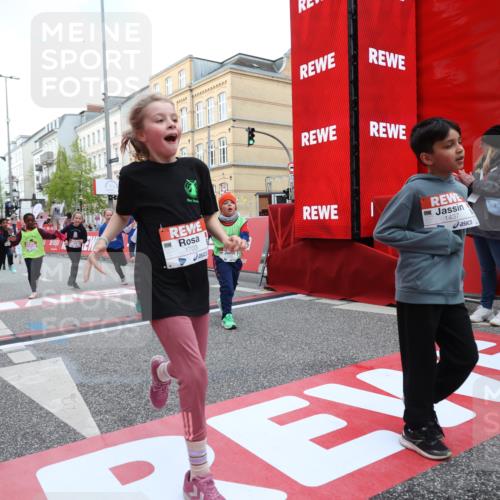 25.04.2026 - Das Zehntel Strokosch-Dieckow http://msf.ph/oto/9631231 25.04.2026 09:04:13 Ziel 1097, 1105, 1121, 1428, 1432, 1437, 1448, 1454, 1703, 1705, 2145, 2148, 2230, 2245, 2449, 2855, 3022, 3288, 3734, 3746, 3764, 3769, 3890 meine-sportfotos.de