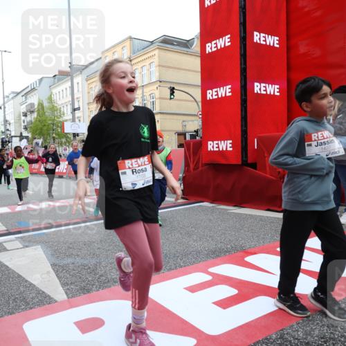 25.04.2026 - Das Zehntel Strokosch-Dieckow http://msf.ph/oto/9631233 25.04.2026 09:04:13 Ziel 1097, 1105, 1121, 1428, 1432, 1437, 1448, 1454, 1703, 1705, 2145, 2148, 2230, 2245, 2449, 2855, 3022, 3288, 3734, 3746, 3764, 3769, 3890 meine-sportfotos.de