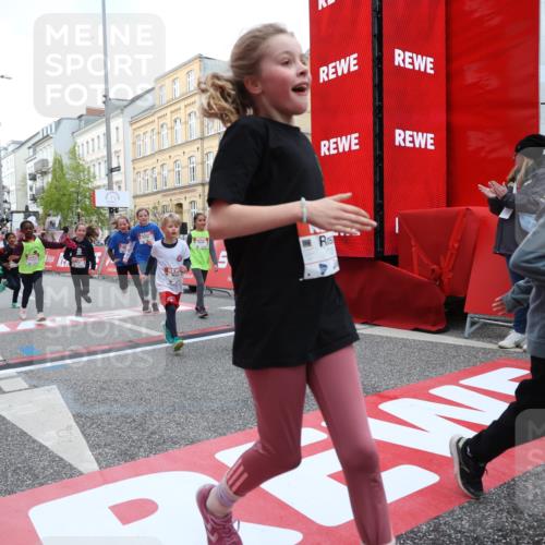 25.04.2026 - Das Zehntel Strokosch-Dieckow http://msf.ph/oto/9631235 25.04.2026 09:04:13 Ziel 1097, 1105, 1121, 1428, 1432, 1437, 1448, 1454, 1703, 1705, 2145, 2148, 2230, 2245, 2449, 2855, 3022, 3288, 3734, 3746, 3764, 3769, 3890 meine-sportfotos.de