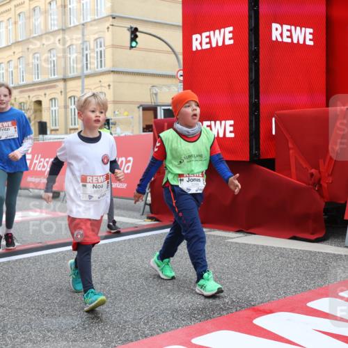25.04.2026 - Das Zehntel Strokosch-Dieckow http://msf.ph/oto/9631238 25.04.2026 09:04:14 Ziel 1097, 1105, 1121, 1428, 1432, 1437, 1448, 1454, 1703, 1705, 2145, 2148, 2230, 2245, 2449, 2855, 3288, 3734, 3746, 3764, 3769, 3890 meine-sportfotos.de