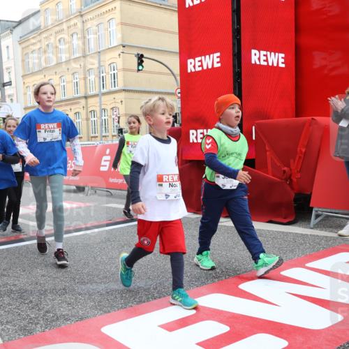 25.04.2026 - Das Zehntel Strokosch-Dieckow http://msf.ph/oto/9631242 25.04.2026 09:04:14 Ziel 1097, 1105, 1121, 1428, 1432, 1437, 1448, 1454, 1703, 1705, 2145, 2148, 2230, 2245, 2449, 2855, 3288, 3734, 3746, 3764, 3769, 3890 meine-sportfotos.de