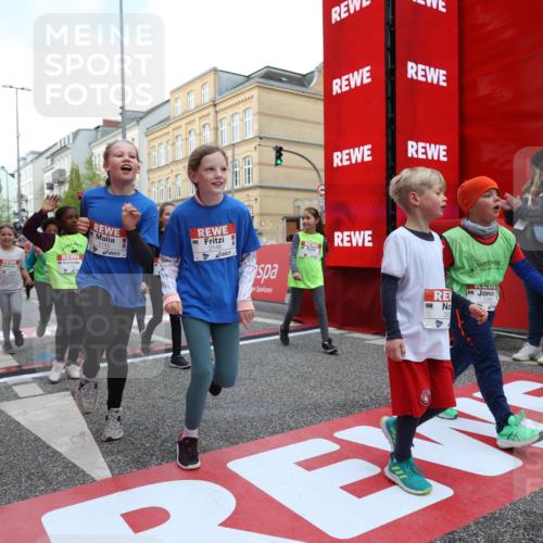 25.04.2026 - Das Zehntel Strokosch-Dieckow http://msf.ph/oto/9631245 25.04.2026 09:04:15 Ziel 1097, 1105, 1121, 1428, 1432, 1437, 1703, 1705, 2145, 2148, 2230, 2245, 2355, 2449, 2855, 3288, 3746, 3764 meine-sportfotos.de