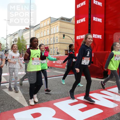 25.04.2026 - Das Zehntel Strokosch-Dieckow http://msf.ph/oto/9631249 25.04.2026 09:04:16 Ziel 1097, 1105, 1121, 1428, 1432, 1437, 1703, 1705, 2145, 2148, 2230, 2245, 2355, 2855, 3288, 3386, 3388 meine-sportfotos.de