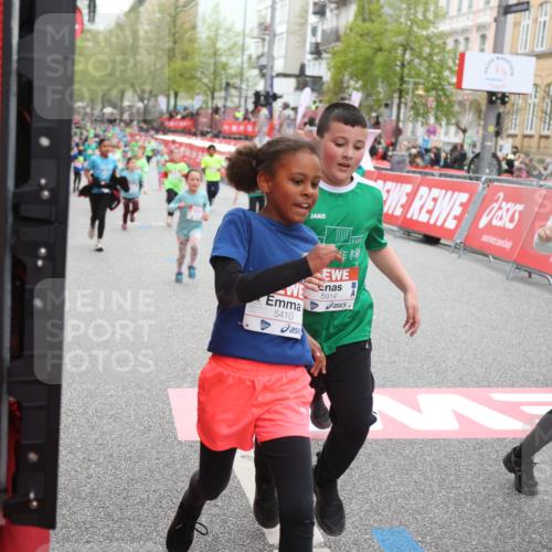 25.04.2026 - Das Zehntel Strokosch-Dieckow http://msf.ph/oto/9631254 25.04.2026 11:04:16 Ziel 5111, 5115, 5184, 5186, 5215, 5217, 5410, 5423, 5440, 5594, 5899, 5902, 5914, 5915, 5922, 5998, 6030, 6315, 6316, 6457, 6476, 6479, 6591, 6607, 7018, 7031, 7444, 7609, 7979 meine-sportfotos.de