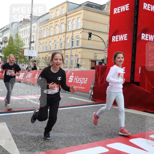 25.04.2026 - Das Zehntel Strokosch-Dieckow http://msf.ph/oto/9631256 25.04.2026 09:04:19 Ziel 1097, 1105, 1121, 1428, 1432, 1705, 1706, 2145, 2148, 2215, 2230, 2231, 2245, 2355, 2855, 3366, 3386, 3388 meine-sportfotos.de