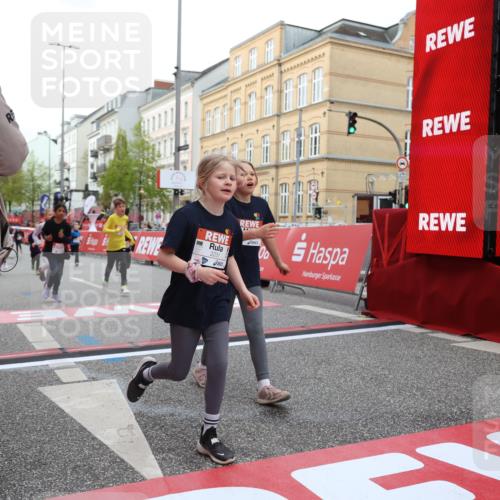 25.04.2026 - Das Zehntel Strokosch-Dieckow http://msf.ph/oto/9631262 25.04.2026 09:04:20 Ziel 1097, 1105, 1121, 1428, 1432, 1705, 1706, 1911, 2145, 2148, 2215, 2230, 2231, 2245, 2355, 3056, 3366, 3386, 3388 meine-sportfotos.de