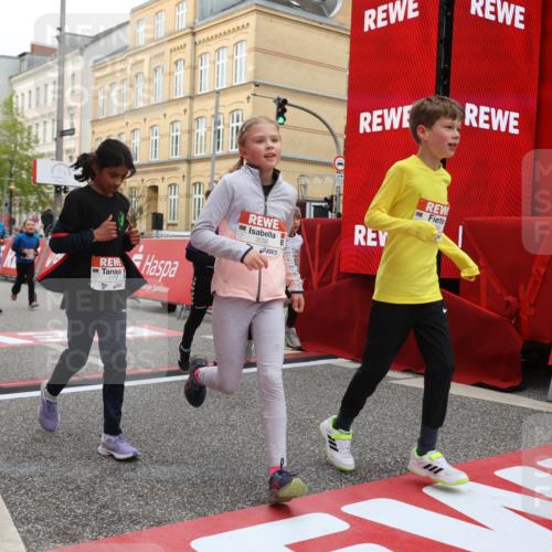 25.04.2026 - Das Zehntel Strokosch-Dieckow http://msf.ph/oto/9631276 25.04.2026 09:04:23 Ziel 1706, 1911, 1925, 2215, 2231, 2355, 2948, 2965, 3056, 3366, 3386, 3388 meine-sportfotos.de