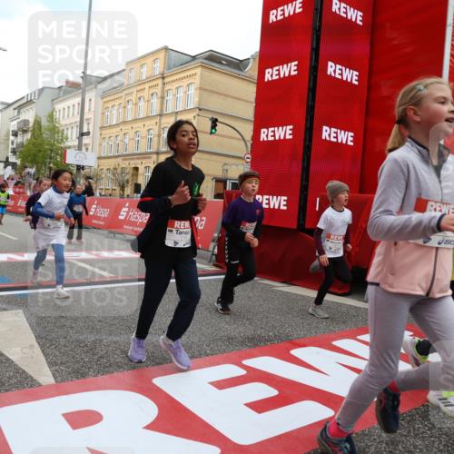 25.04.2026 - Das Zehntel Strokosch-Dieckow http://msf.ph/oto/9631278 25.04.2026 09:04:23 Ziel 1706, 1911, 1925, 2215, 2231, 2355, 2948, 2965, 3056, 3366, 3386, 3388 meine-sportfotos.de