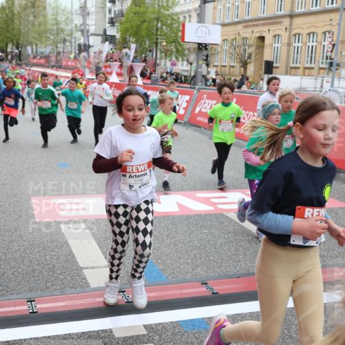 25.04.2026 - Das Zehntel Strokosch-Dieckow http://msf.ph/oto/9631287 25.04.2026 11:04:14 Ziel 5111, 5115, 5184, 5186, 5215, 5217, 5410, 5423, 5440, 5594, 5899, 5902, 5914, 5915, 5922, 5991, 5998, 6030, 6315, 6316, 6457, 6476, 6479, 6591, 6607, 7018, 7031, 7444 meine-sportfotos.de