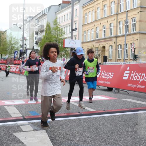 25.04.2026 - Das Zehntel Strokosch-Dieckow http://msf.ph/oto/9631294 25.04.2026 09:04:27 Ziel 1706, 1911, 1925, 2948, 2965, 3050, 3056, 3057, 3132, 3321, 3347, 3366, 3478, 3482 meine-sportfotos.de