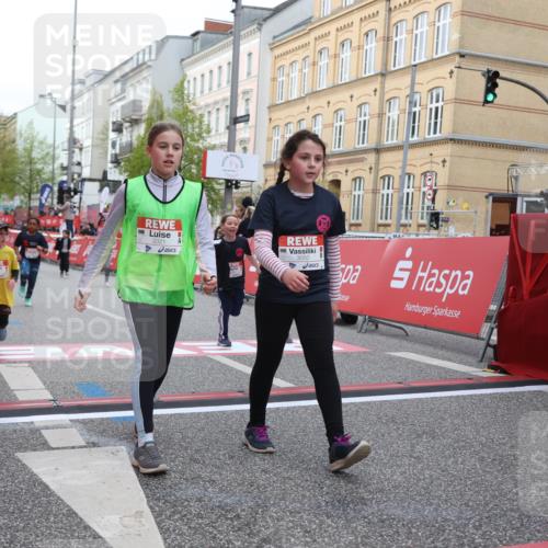 25.04.2026 - Das Zehntel Strokosch-Dieckow http://msf.ph/oto/9631308 25.04.2026 09:04:30 Ziel 2706, 2948, 2965, 3035, 3050, 3057, 3132, 3321, 3347, 3478, 3482 meine-sportfotos.de