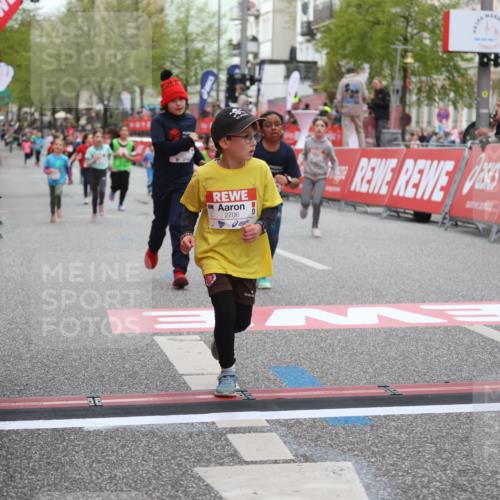25.04.2026 - Das Zehntel Strokosch-Dieckow http://msf.ph/oto/9631311 25.04.2026 09:04:32 Ziel 1864, 1876, 2706, 3035, 3050, 3057, 3132, 3321, 3347, 3478, 3482 meine-sportfotos.de