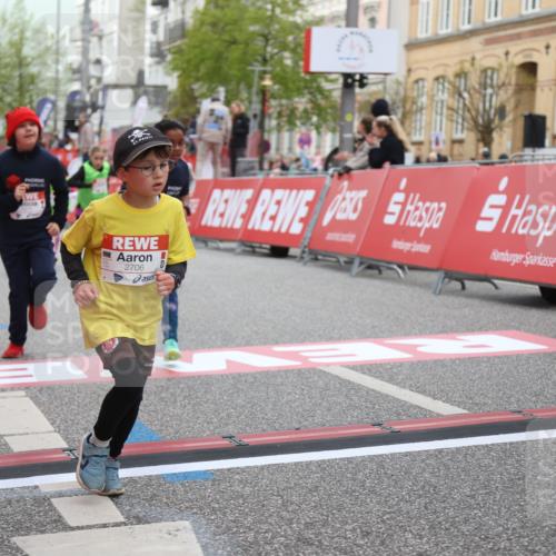 25.04.2026 - Das Zehntel Strokosch-Dieckow http://msf.ph/oto/9631316 25.04.2026 09:04:32 Ziel 1864, 1876, 2706, 3035, 3050, 3057, 3132, 3321, 3347, 3478, 3482 meine-sportfotos.de