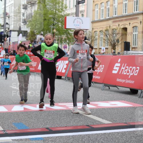 25.04.2026 - Das Zehntel Strokosch-Dieckow http://msf.ph/oto/9631323 25.04.2026 09:04:35 Ziel 1419, 1663, 1864, 1876, 2403, 2706, 3013, 3035, 3050, 3262, 3749, 3763, 3792 meine-sportfotos.de